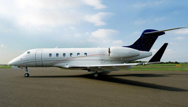 Challenger 300 